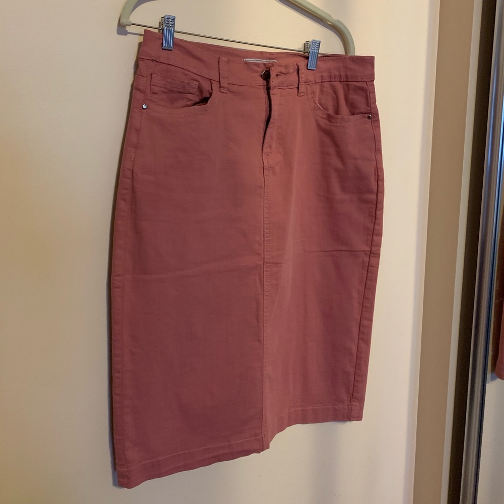 Pink knee length shirt